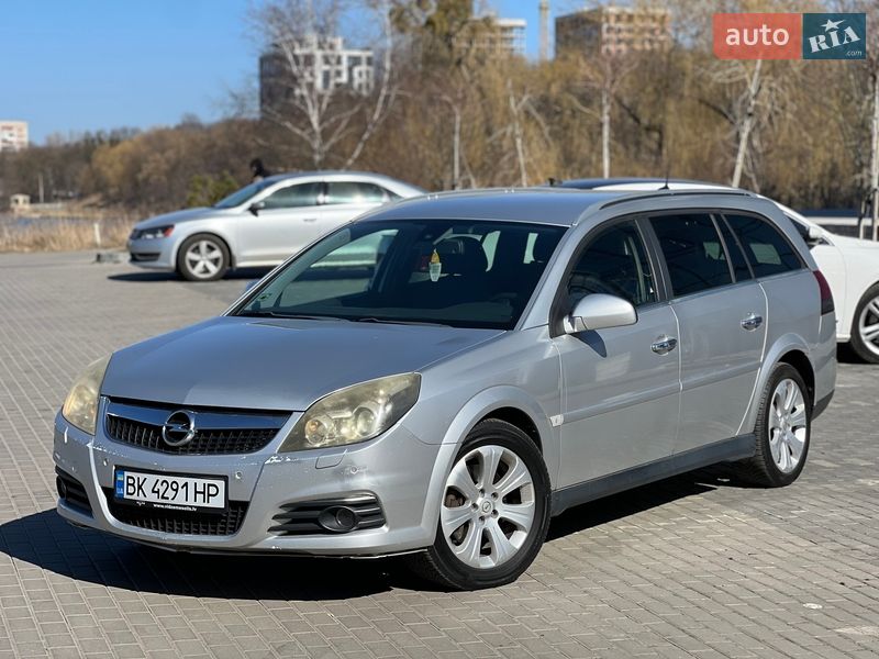 Універсал Opel Vectra 2008 в Рівному