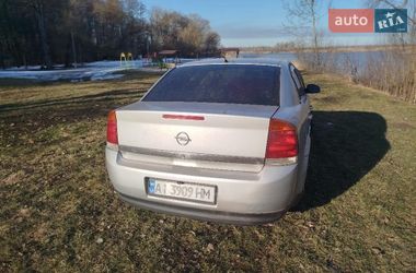Седан Opel Vectra 2003 в Згуровке