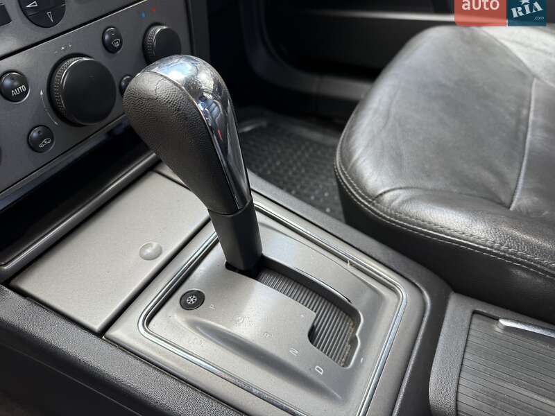 Седан Opel Vectra 2005 в Ровно