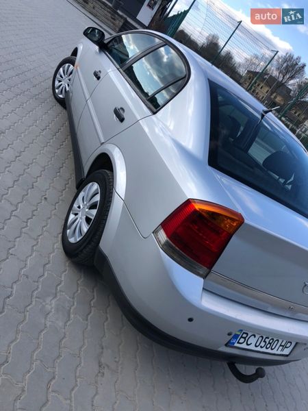 Седан Opel Vectra 2003 в Яворове