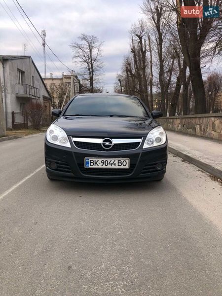 Седан Opel Vectra 2008 в Ровно