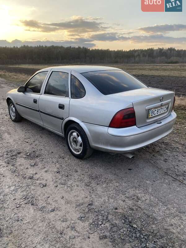Седан Opel Vectra 1996 в Владимирце фото 3 Седан Opel Vectra 1996 в Владимирце