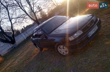 Седан Opel Vectra 1991 в Локачах