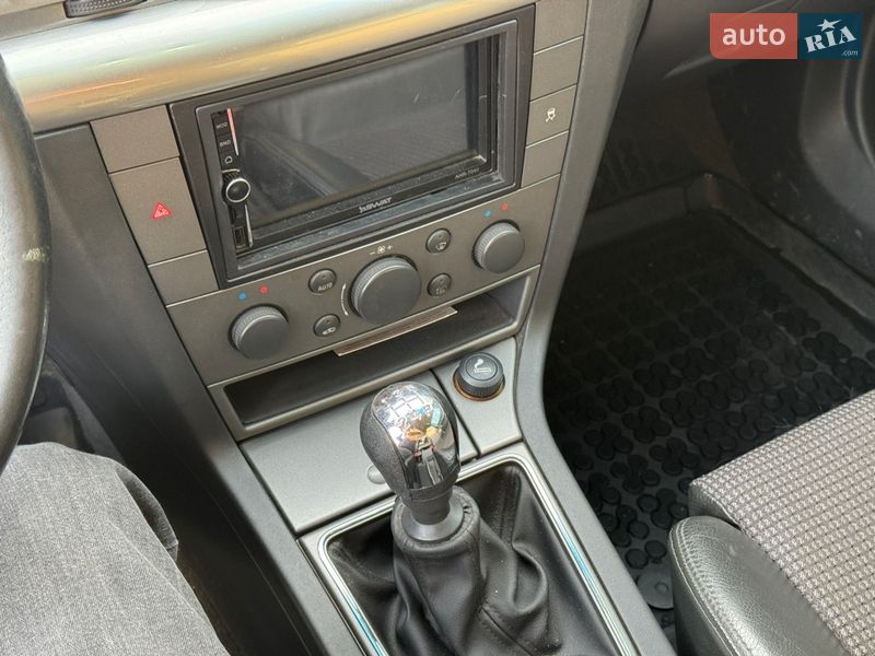 Седан Opel Vectra 2003 в Кропивницком