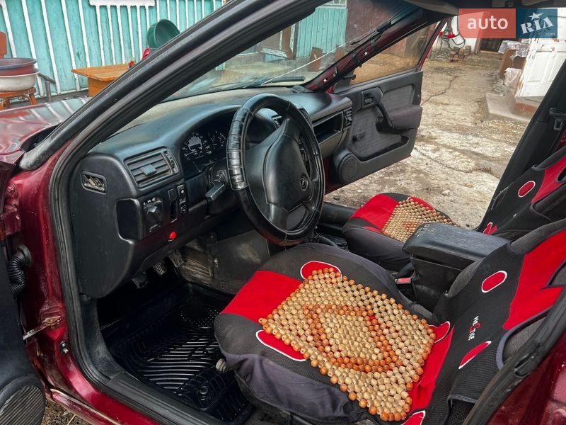 Седан Opel Vectra 1992 в Корытном