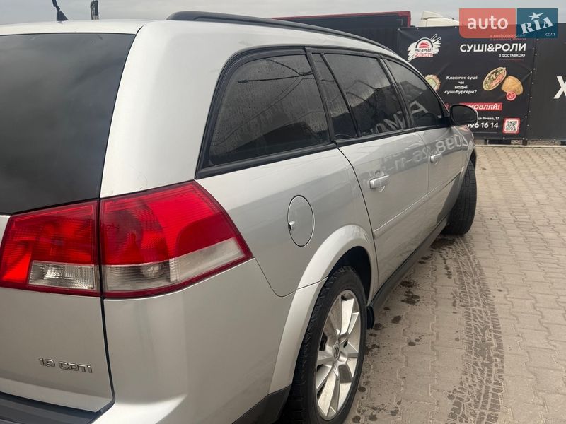 Универсал Opel Vectra 2005 в Жовкве