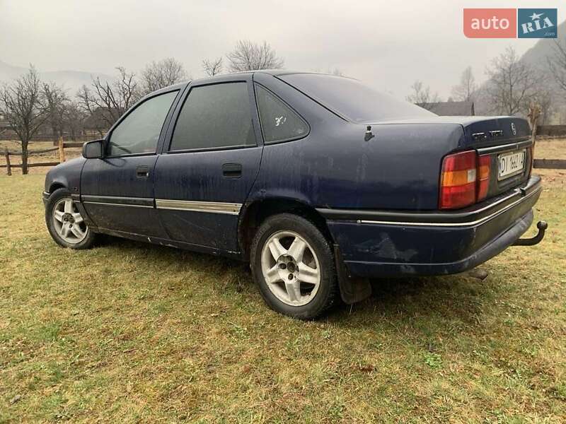 Седан Opel Vectra 1993 в Надворной фото 2 Седан Opel Vectra 1993 в Надворной