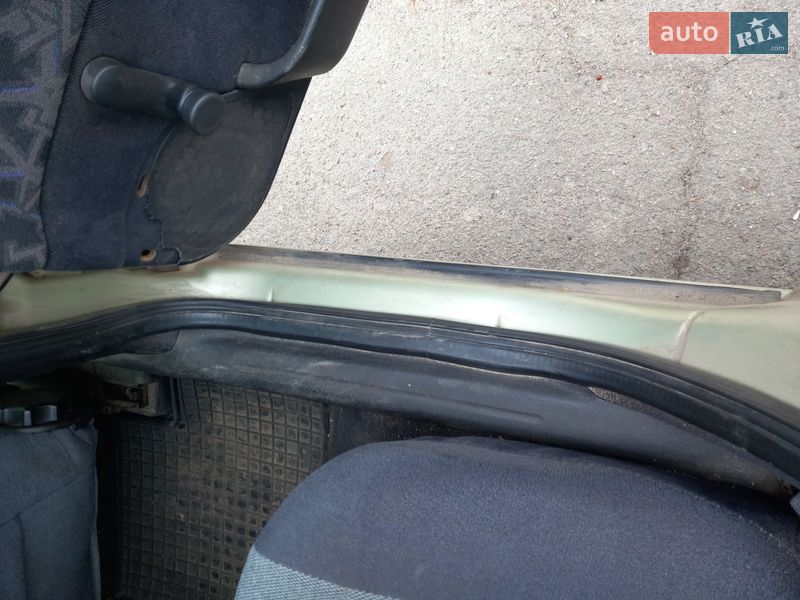 Ліфтбек Opel Vectra 1996 в Дніпрі