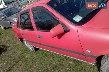 Седан Opel Vectra 1995 в Львове
