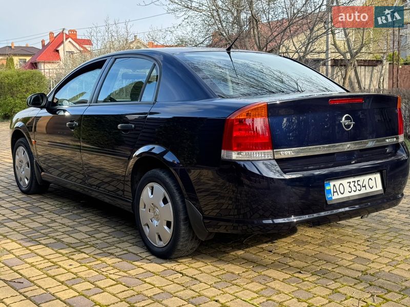Седан Opel Vectra 2005 в Одесі