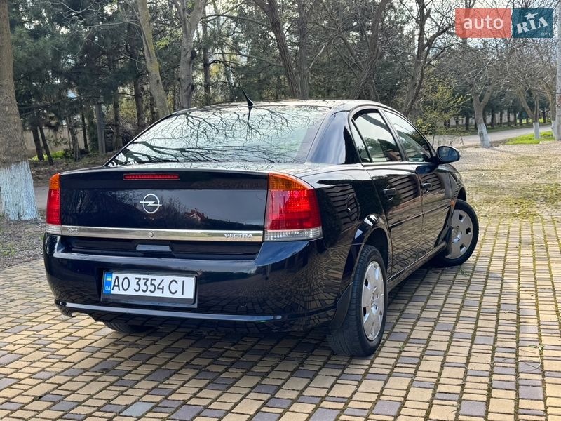 Седан Opel Vectra 2005 в Одесі