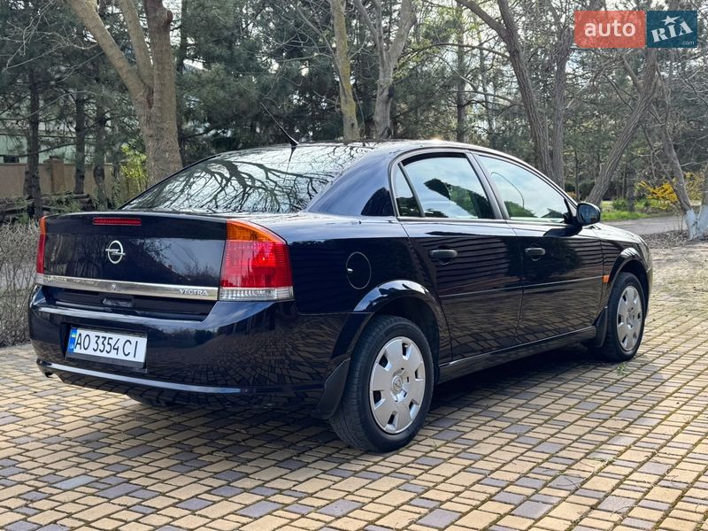 Седан Opel Vectra 2005 в Одесі