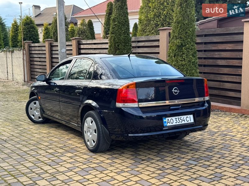 Седан Opel Vectra 2005 в Одесі