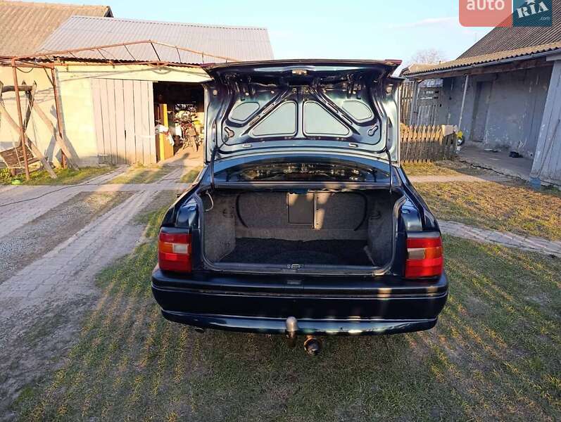 Седан Opel Vectra 1995 в Золочеві