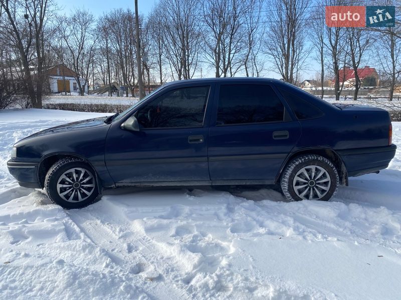 Седан Opel Vectra 1992 в Миргороде фото 5 Седан Opel Vectra 1992 в Миргороде