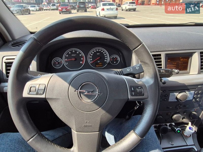 Седан Opel Vectra 2007 в Києві