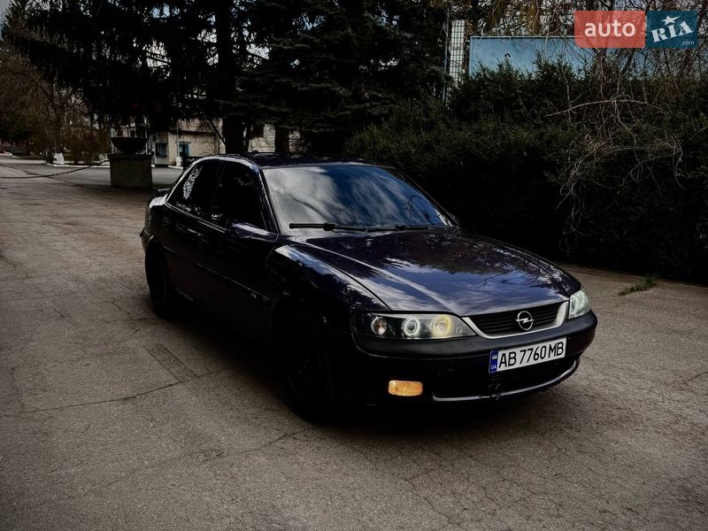 Седан Opel Vectra 1997 в Христиновке