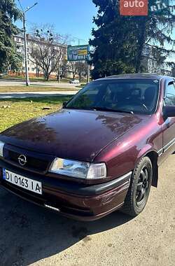 Седан Opel Vectra 1993 в Решетиловке