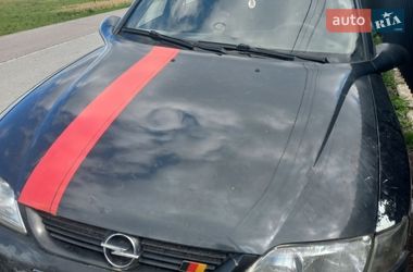 Универсал Opel Vectra 1998 в Пустомытах
