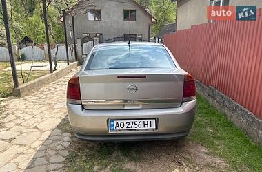 Седан Opel Vectra 2002 в Довгому