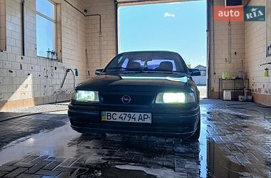 Седан Opel Vectra 1995 в Любомле
