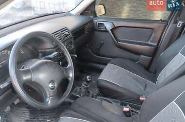 Седан Opel Vectra 1990 в Самборі