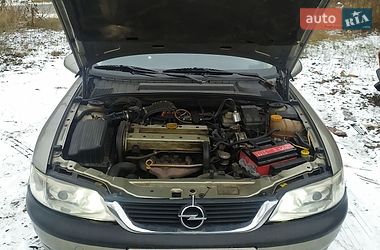 Универсал Opel Vectra 1997 в Киеве