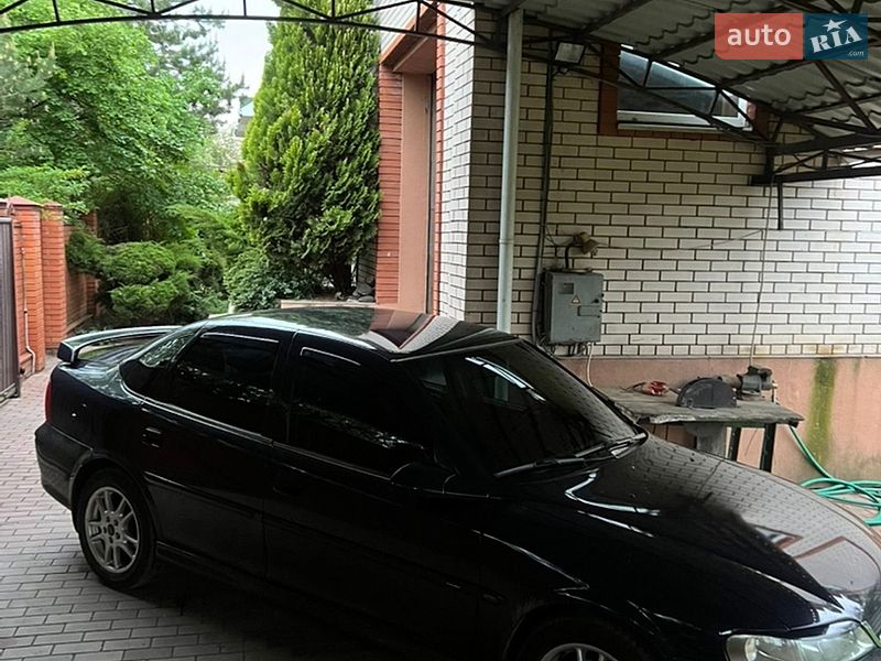 Универсал Opel Vectra 1996 в Днепре