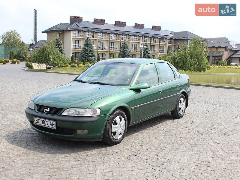 Седан Opel Vectra 1996 в Львове