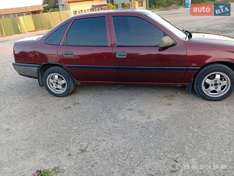 Opel Vectra 1991 VIN W0L000087M5048904 фото оголошення 2 з 44