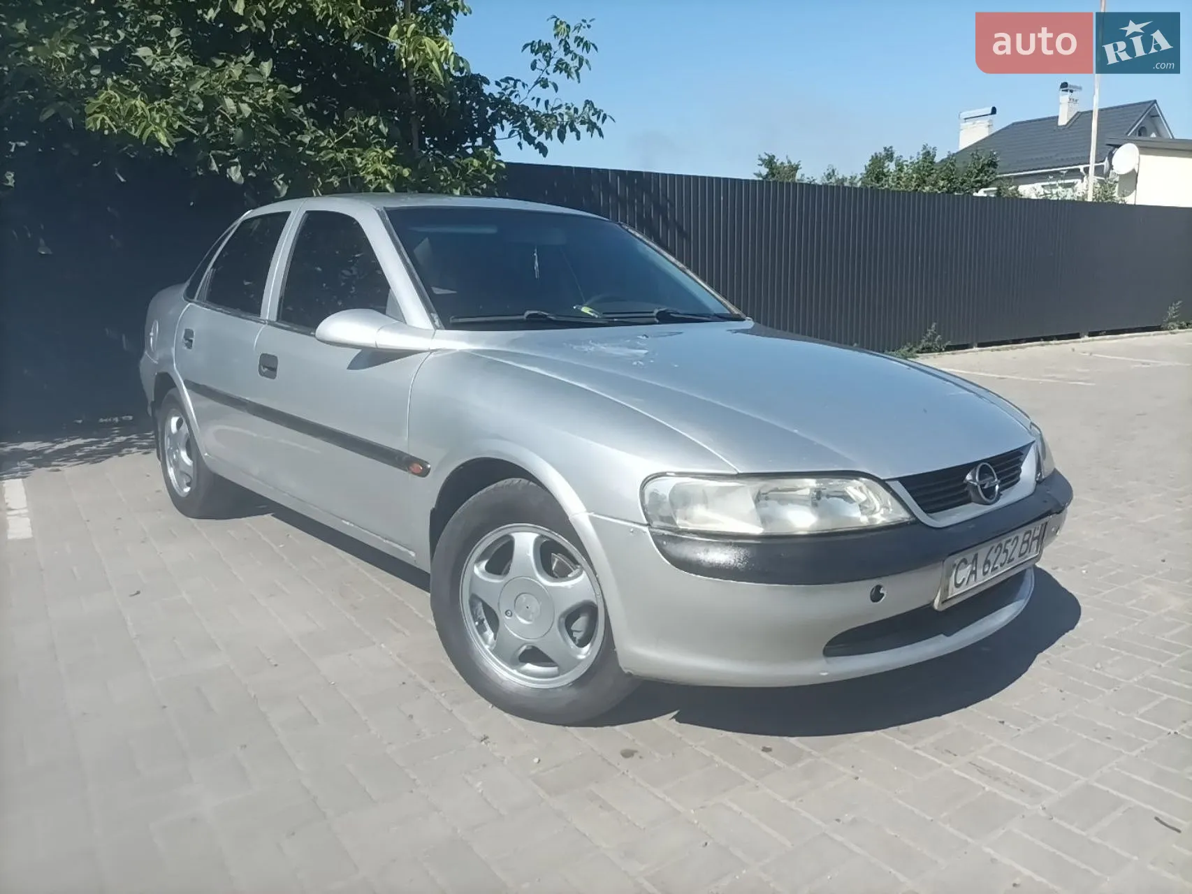 Opel Vectra 1997 VIN W0L000036V1061993 фото оголошення 2 з 20