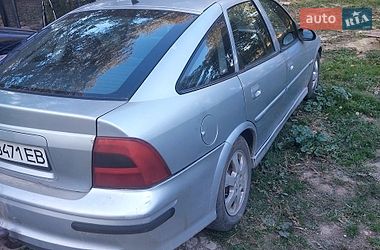Ліфтбек Opel Vectra 2000 в Немирові