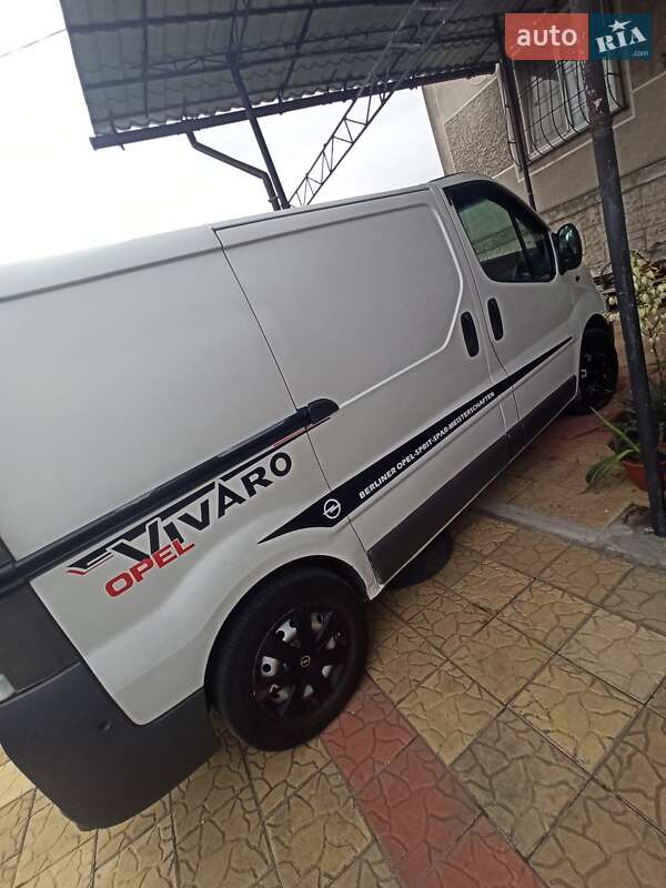 Микроавтобус Opel Vivaro-e 2010 в Черноморске