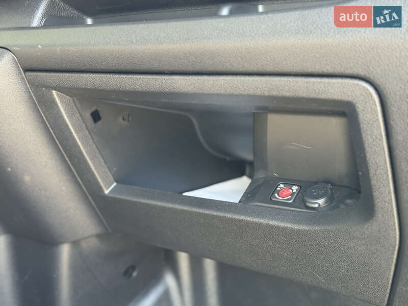 Вантажний фургон Opel Vivaro-e 2023 в Тернополі