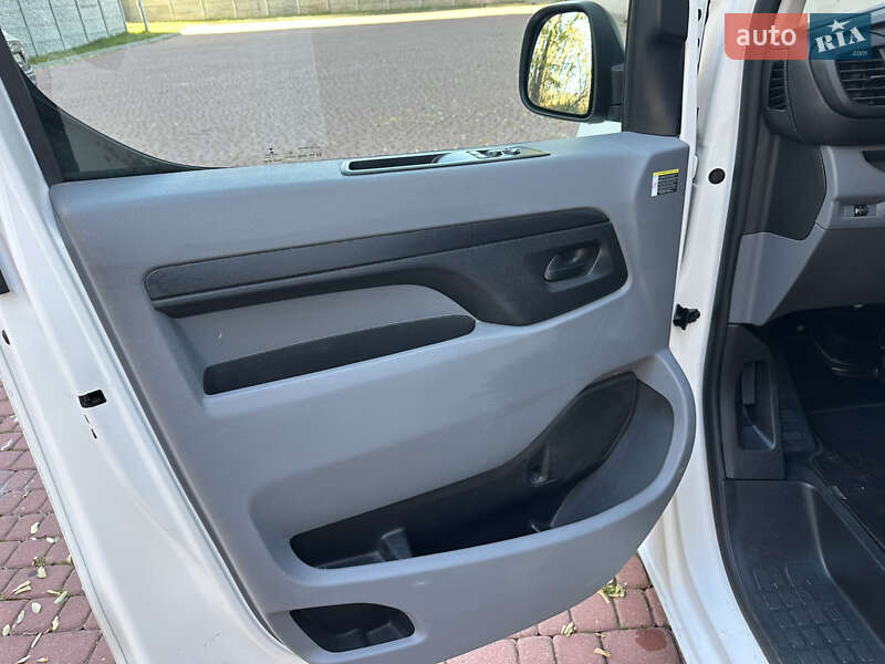 Микроавтобус грузовой (до 3,5т) Opel Vivaro-e 2021 в Львове фото 10 Микроавтобус грузовой (до 3,5т) Opel Vivaro-e 2021 в Львове