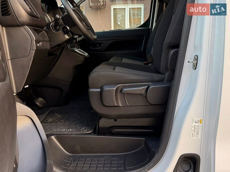 Минивэн Opel Vivaro-e 2023 в Ровно