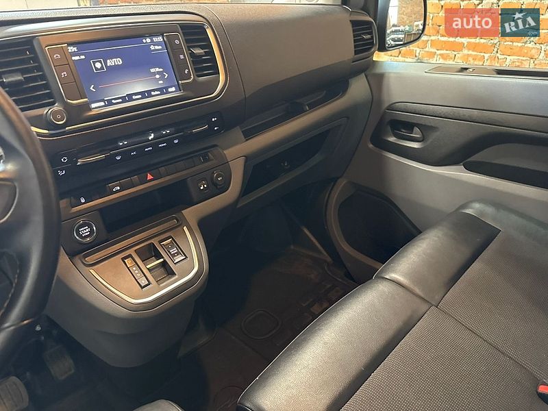Вантажний фургон Opel Vivaro-e 2021 в Житомирі