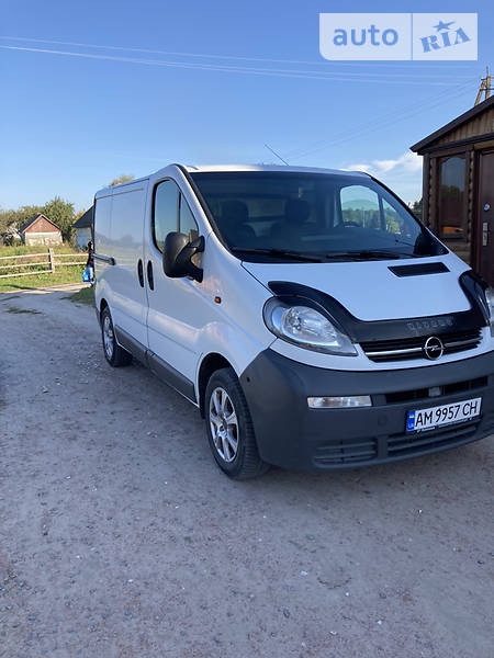 Opel Vivaro груз.