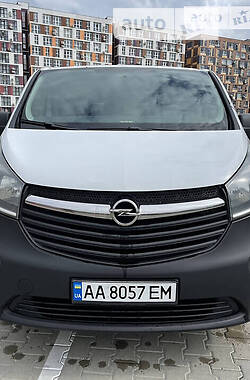 Грузовой фургон Opel Vivaro груз. 2015 в Бережанах