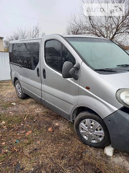 Opel Vivaro пасс.