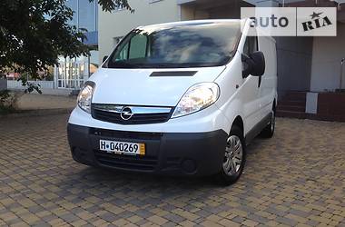 Грузопассажирский фургон Opel Vivaro 2013 в Одессе