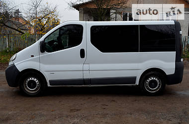 Минивэн Opel Vivaro 2002 в Староконстантинове