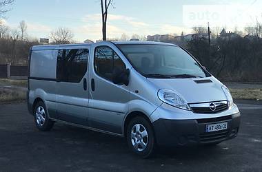 Минивэн Opel Vivaro 2011 в 