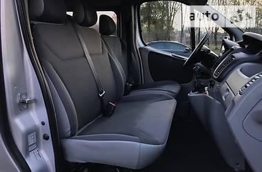 Минивэн Opel Vivaro 2011 в 