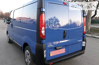 Грузопассажирский фургон Opel Vivaro 2014 в Полтаве