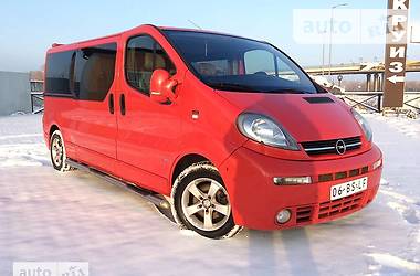 Вантажопасажирський фургон Opel Vivaro 2005 в Києві