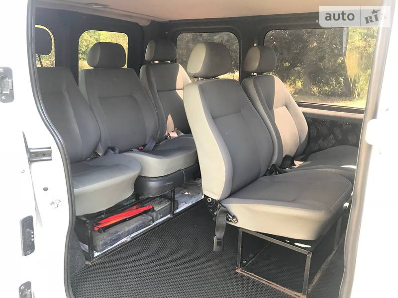 Мінівен Opel Vivaro 2007 в Бурині