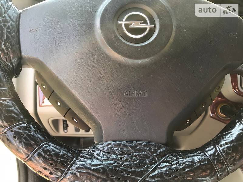 Мінівен Opel Vivaro 2007 в Бурині