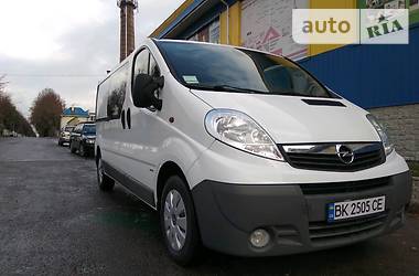 Минивэн Opel Vivaro 2015 в Ровно