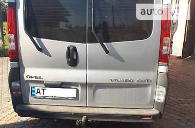 Минивэн Opel Vivaro 2011 в Косове